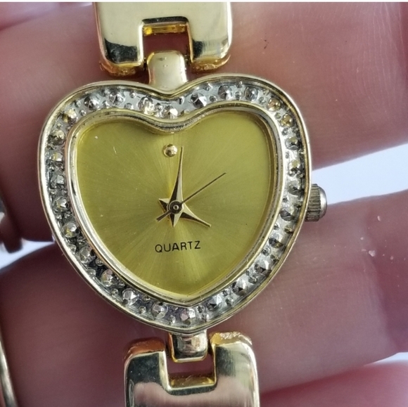 Heart watch gold tone ladies wristwatch - Picture 5 of 8